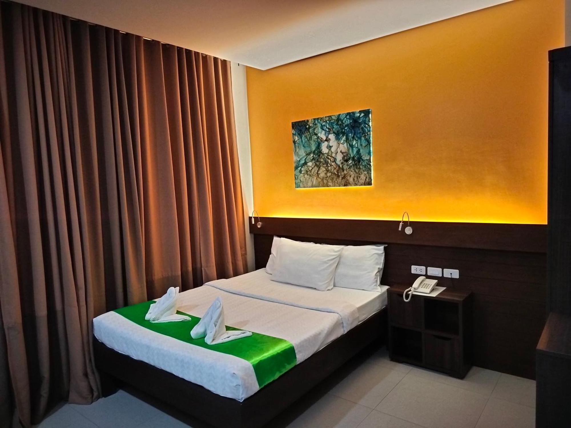 Cresebo Mansion Hotell Tagbilaran Eksteriør bilde